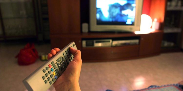 Ascolti tv, ‘Il Commissario Ricciardi’ chiude e vince il prime time