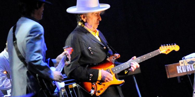 Bob Dylan, 5 concerti in Italia a luglio: saranno show senza cellulari