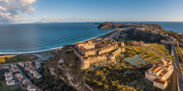 Progetto monitoraggio ceneri Etna per pianificare traffico aereo