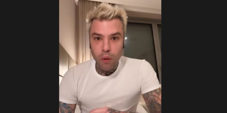 Fedez: “Sono sparito per problemi legati a psicofarmaci”