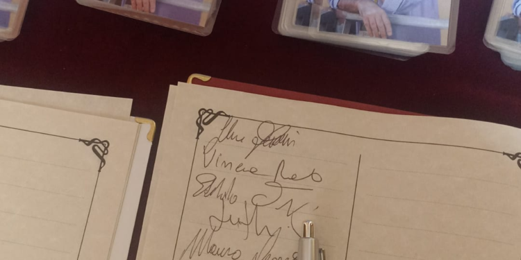 Folla di parlamentari per l’ultimo saluto ad Astorre in Senato, Schlein 50 minuti alla camera ardente