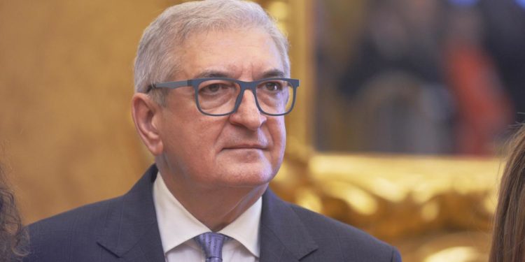 Migranti, Fdi: “Triplicati sbarchi dopo dl Cutro, è ricatto”