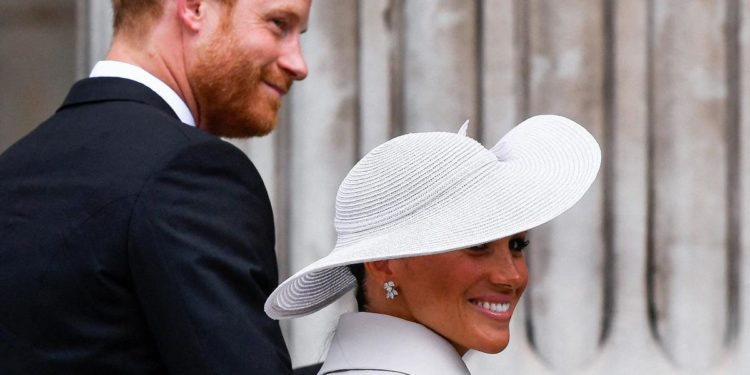 Gb, Harry e Meghan invitati a incoronazione Carlo III