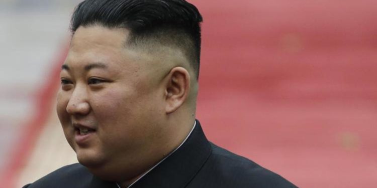 Corea del Nord, sottomarino lancia due missili: “Bersagli centrati”