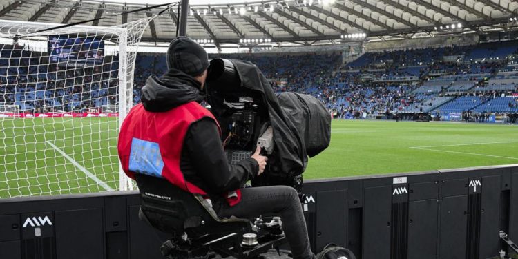 Derby Lazio-Roma, Dureghello: “Cori antisemiti, si fa finta di nulla?”