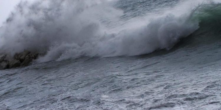 Meteo, in arrivo venti di burrasca e tempesta sull’Italia: scatta allerta