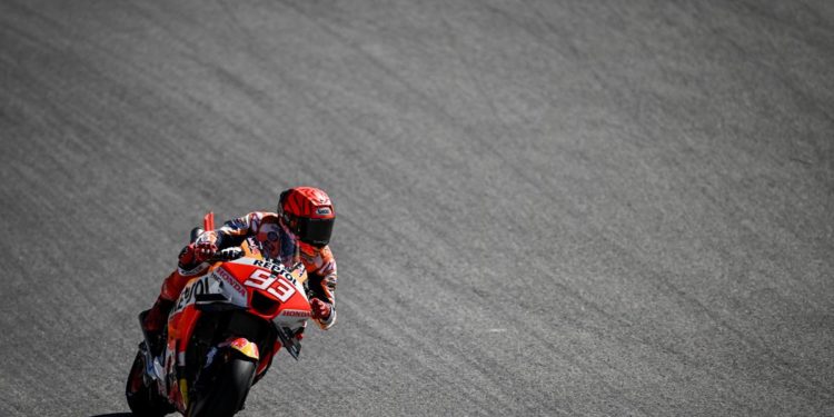 MotoGP Portogallo, super pole Marquez: Bagnaia secondo