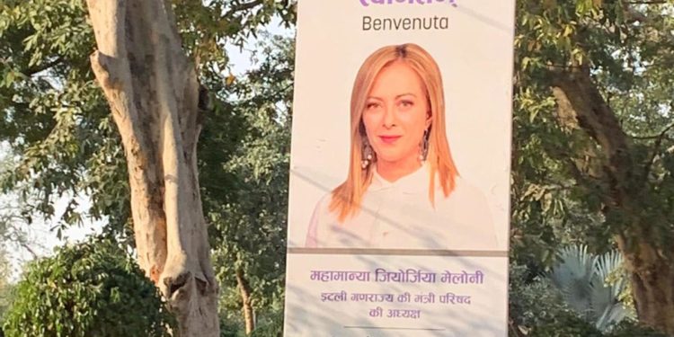 Italia-India, a Nuova Delhi cartelloni di benvenuto per Meloni