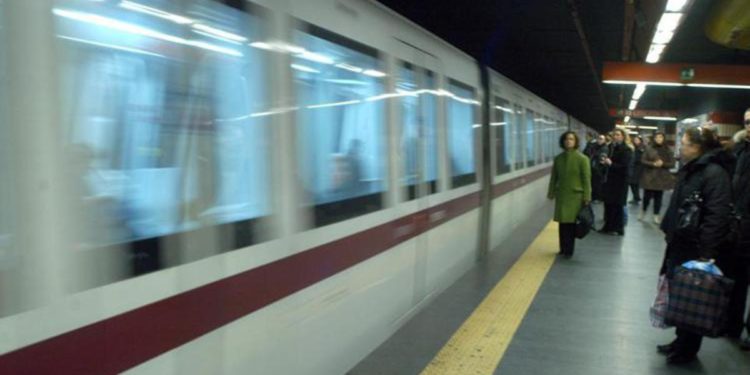 “Attenti agli zingari in metro”, Atac: “Annuncio inaccettabile”