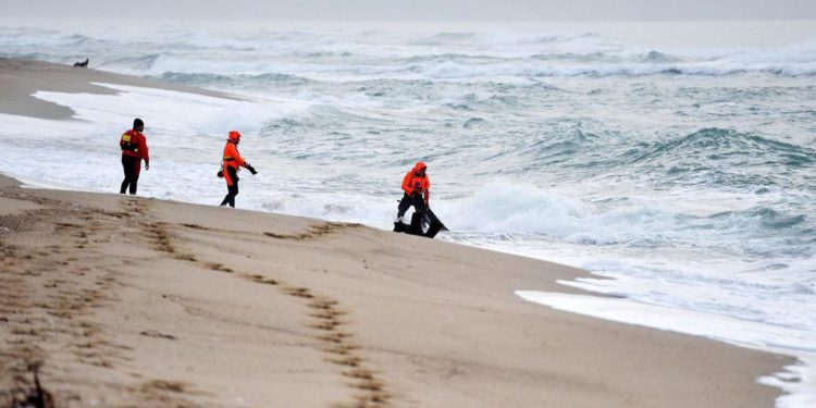 Naufragio Crotone, proseguono ricerche dispersi: 70 i morti accertati