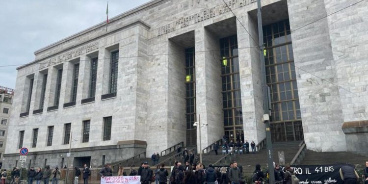 Cospito, al via udienza per decidere sui domiciliari