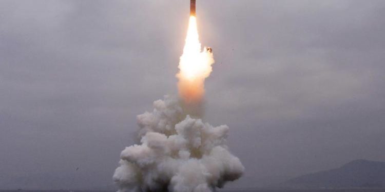 Nordcorea, Seul: “Ha lanciato due missili balistici in mar del Giappone”