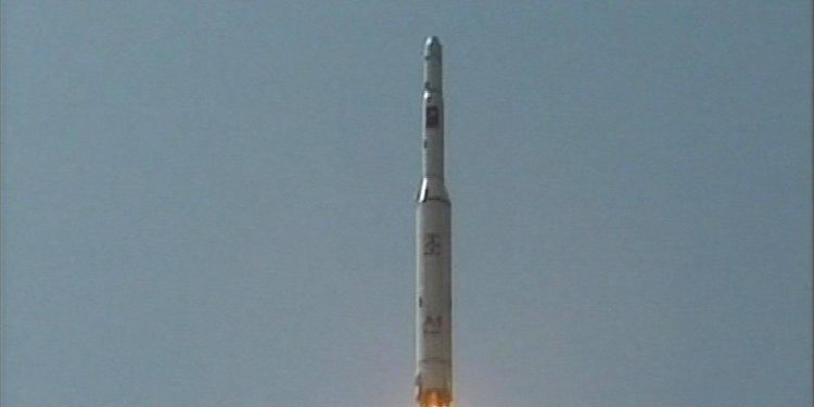 Nordcorea, lanciati missili da crociera nel Mar del Giappone