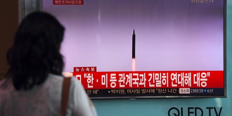 Nordcorea, lanciato nuovo missile balistico nel Mar del Giappone