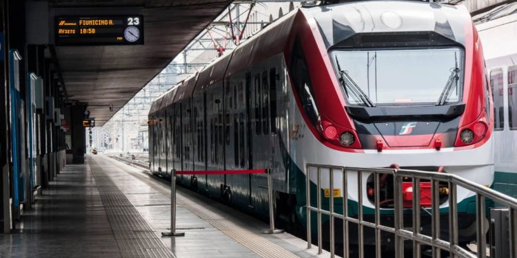 Sciopero personale Trenitalia il 14 aprile, stop per 8 ore