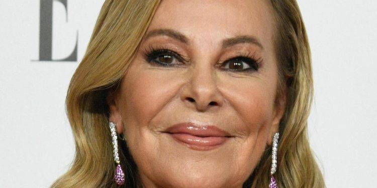 Ana Obregon madre a 68 anni, maternità surrogata infiamma Spagna