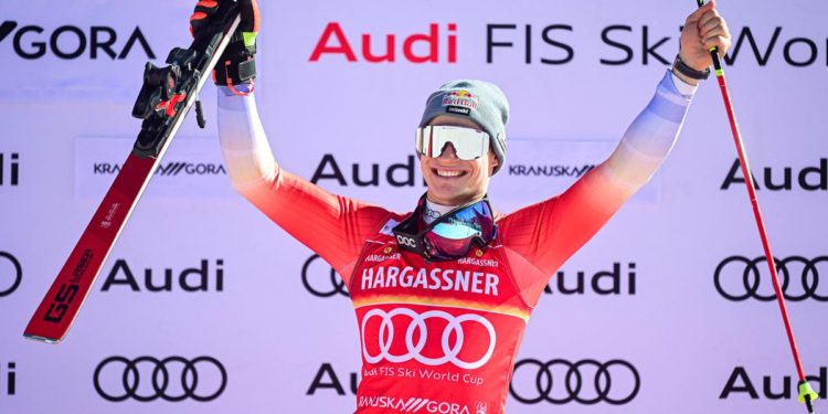 Sci, Odermatt vince gigante di Kranjska Gora: è sua la Coppa del Mondo