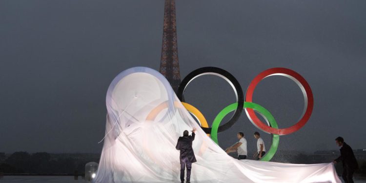 Olimpiadi, Bach: “Atleti esclusi per ragioni politiche? Sarebbe declino del sistema internazionale”