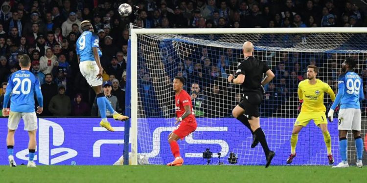 Champions, Napoli-Eintracht 3-0: azzurri ai quarti per la prima volta