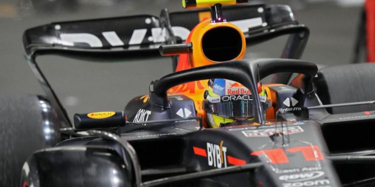 F1 Gp Arabia Saudita, vince Perez e doppietta Red Bull. Ferrari ancora flop