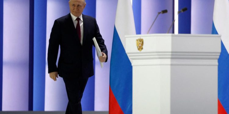 Putin: “Visita Xi è storica, Cina lavora per pace”