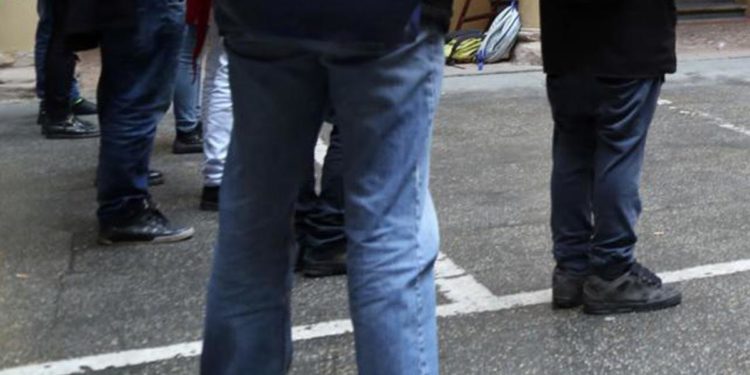 Bologna, il racconto dello studente aggredito: “Picchiato fuori da università, contro di noi in 20…”