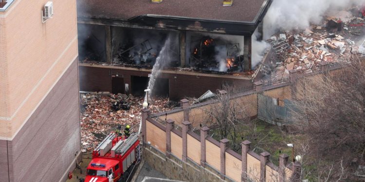 Russia, incendio a Rostov: in fiamme palazzo dei Servizi segreti