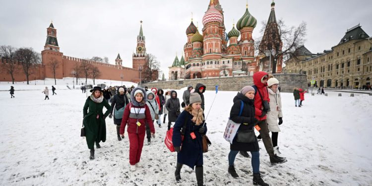 Ucraina, video donne russe a Putin: “Basta massacro nostri uomini”