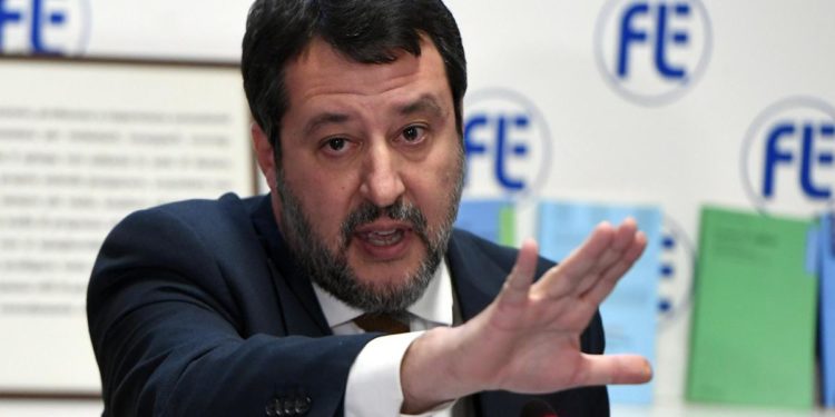 Naufragio Crotone, Salvini: “Non mi dimetto da ministro, scafisti unici colpevoli”