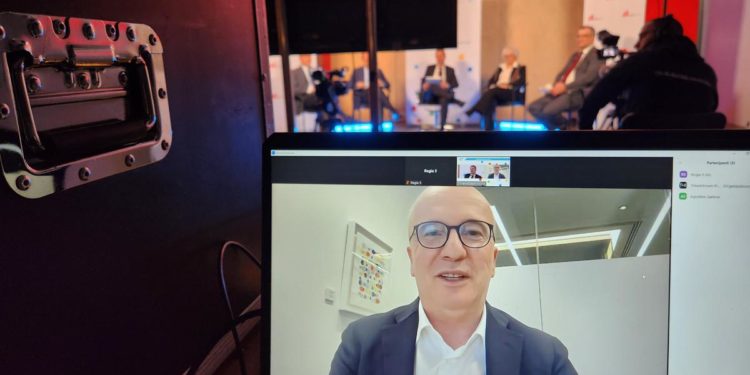 Santoni (Confindustria): “E’ ora che Europa e Italia diventino protagoniste nel digitale”