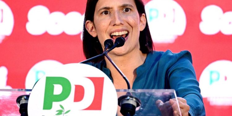 Sondaggi politici: FdI sempre primo ma in calo, rimonta Pd