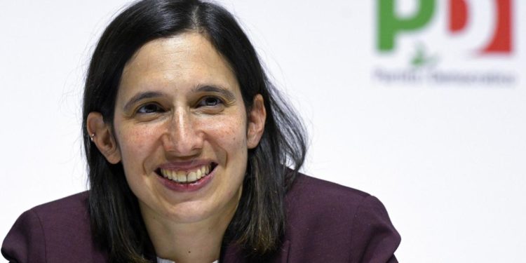 Sondaggi politici, Fratelli d’Italia cala e Pd cresce