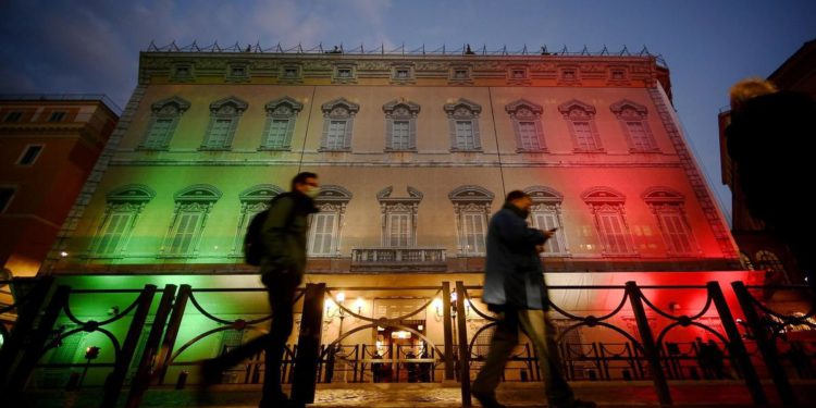 Figli coppie gay, in Senato maggioranza boccia indicazione Ue