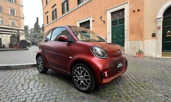 smart EQ fortwo racingred: una nuova limited edition