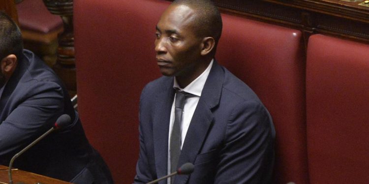 Pd, Soumahoro: “Schlein benvenuta come chiunque ha a cuore il lavoro”