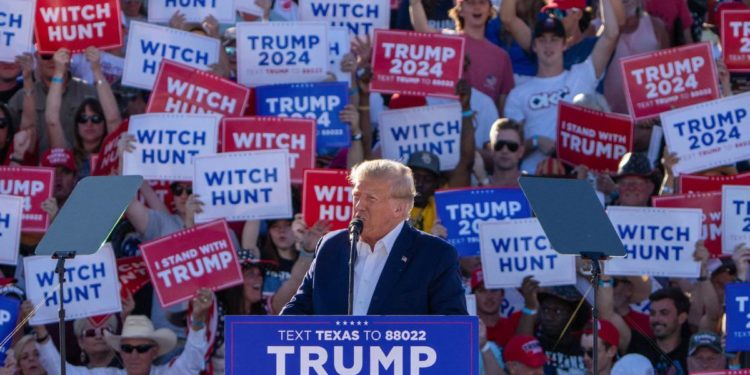Trump: “Elezioni 2024 saranno battaglia finale”