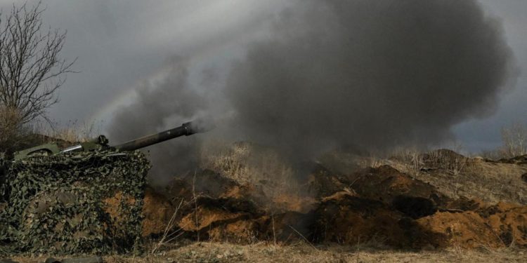 Ucraina, Gb fornirà proiettili con uranio impoverito. Putin: “Reagiremo”