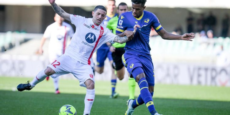 Verona-Monza 1-1, gol di Verdi e Sensi