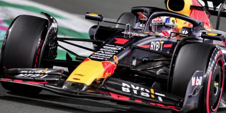 F1 Gp Arabia Saudita 2023, pole a Perez. Verstappen fuori nel Q2