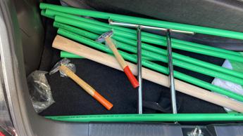 Intercettata auto romanisti con bastoni e martelli, 20 tifosi identificati