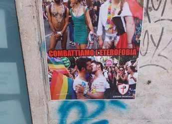 Lgbt: Gaycenter, ”combattiamo l’eterofobia’, affissi manifesti contro di noi