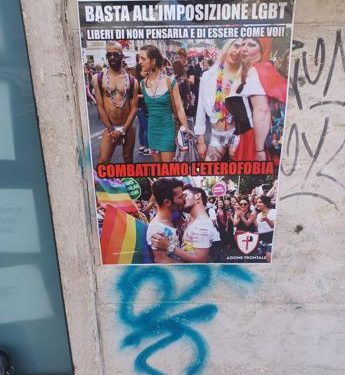 Lgbt: Gaycenter, ”combattiamo l’eterofobia’, affissi manifesti contro di noi