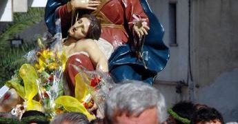 Pasqua, cade il divieto: a Nocera Terinese, in Calabria, salvo il rito dei “Vattienti”