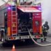 Roma, bombola di gas esplode sulla Prenestina: auto in fiamme, alta colonna di fumo