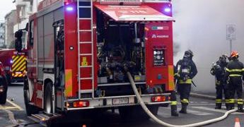 Roma, incendio in appartamento: muore anziana immobilizzata a letto