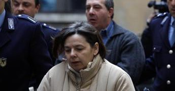 Strage Erba, tutto sulle tre prove della discordia: confessioni, scienza e testimone