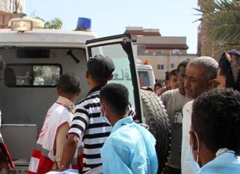Yemen, calca davanti a centro distribuzione aiuti: almeno 85 morti
