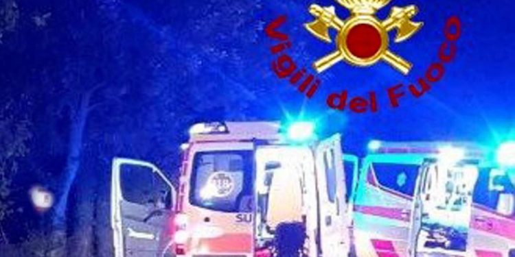Incidente nell’astigiano, scontro frontale tra auto: morti 4 giovani
