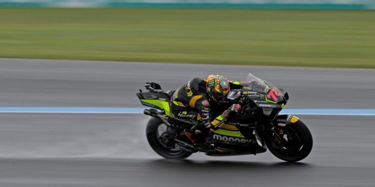 MotoGp Argentina, Bezzecchi trionfa davanti a Zarco e vola in testa al mondiale