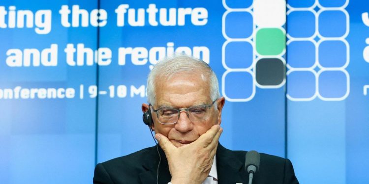 Ue-Cina, Borrell positivo a Covid: rinviato viaggio a Pechino